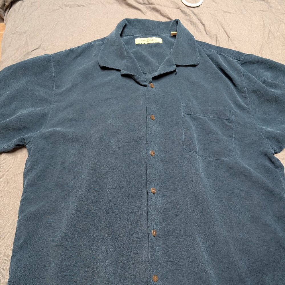 Tommy Bahama Aloha/Hawaiian Shirt 100% silk Large